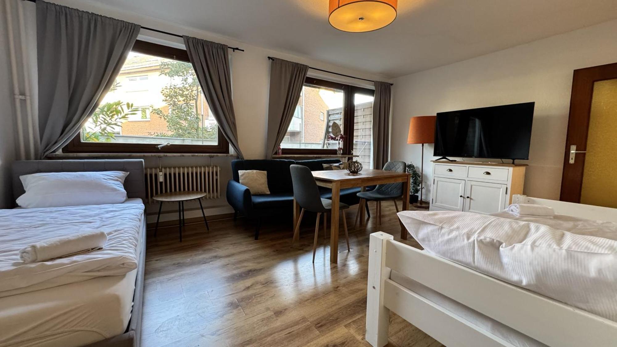 Studio-Apartments Fuer Monteure & Businessgaeste Zentral In Neumünster Esterno foto