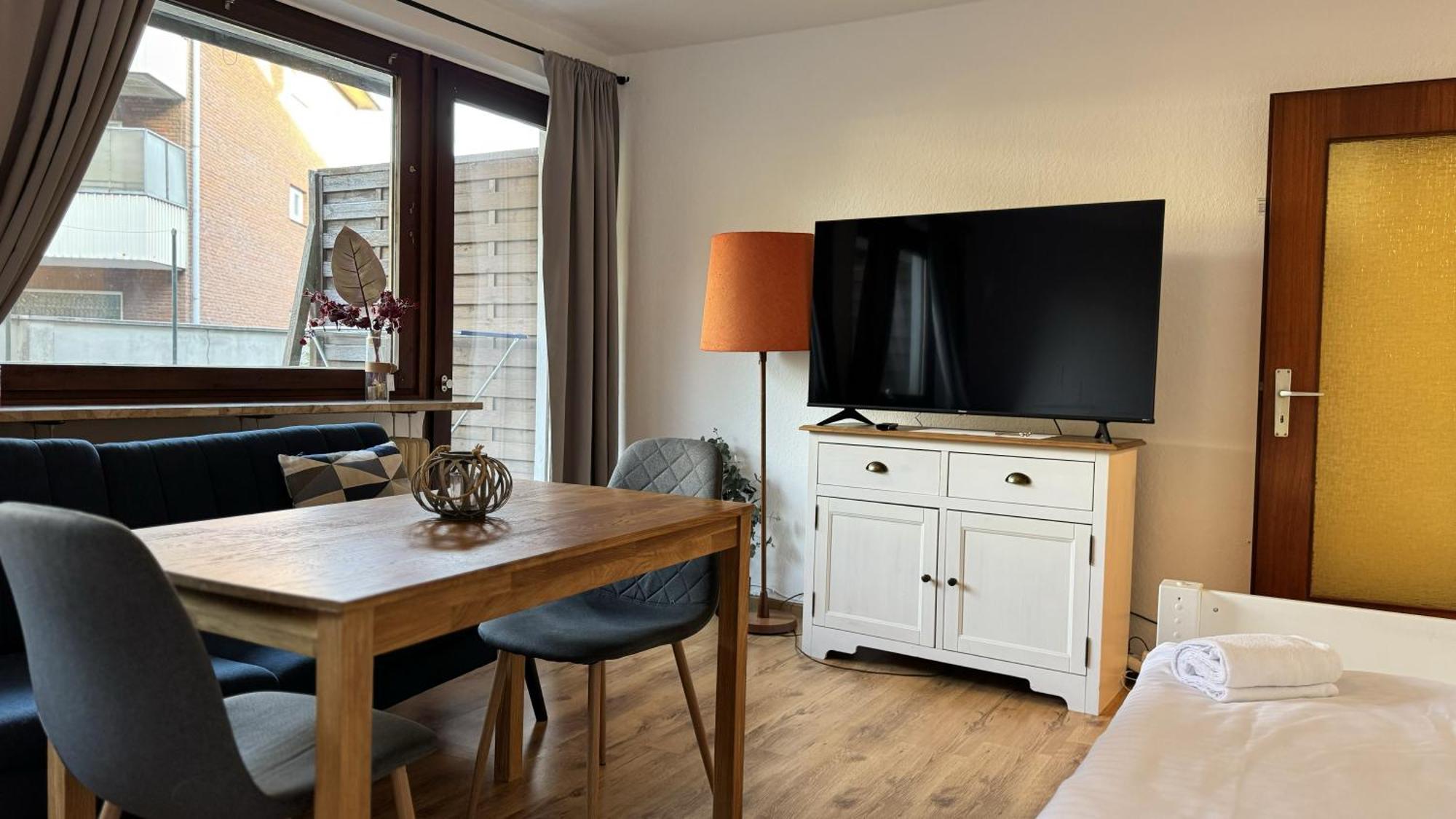 Studio-Apartments Fuer Monteure & Businessgaeste Zentral In Neumünster Esterno foto