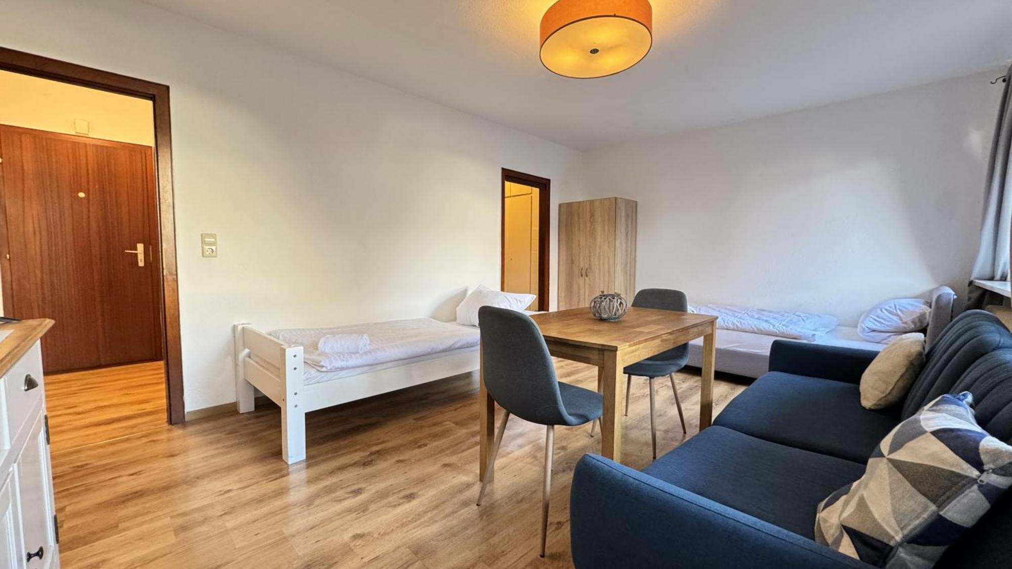 Studio-Apartments Fuer Monteure & Businessgaeste Zentral In Neumünster Esterno foto