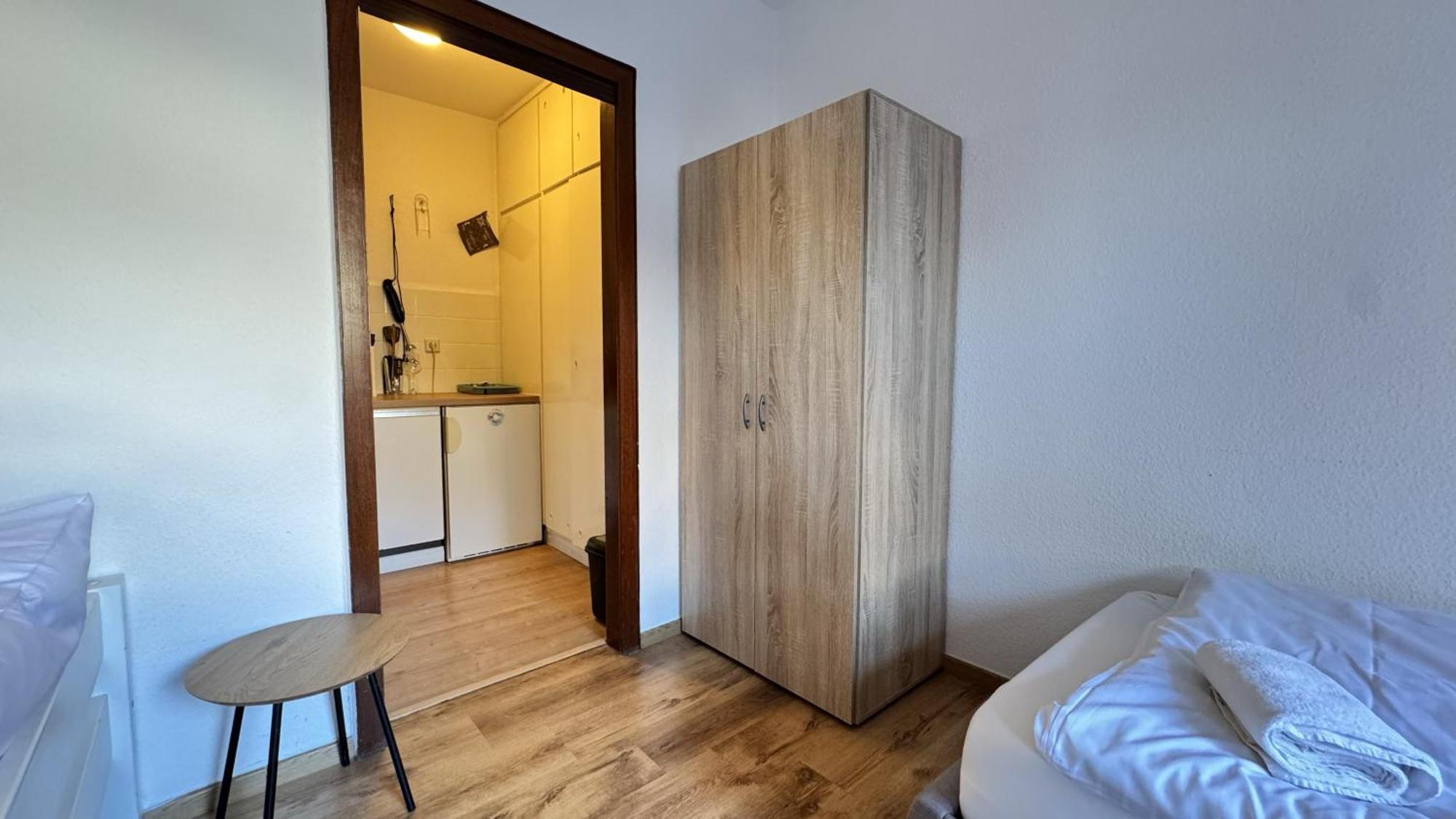 Studio-Apartments Fuer Monteure & Businessgaeste Zentral In Neumünster Esterno foto