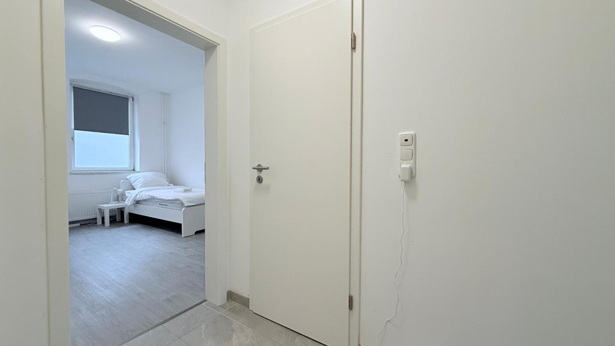 Studio-Apartments Fuer Monteure & Businessgaeste Zentral In Neumünster Esterno foto